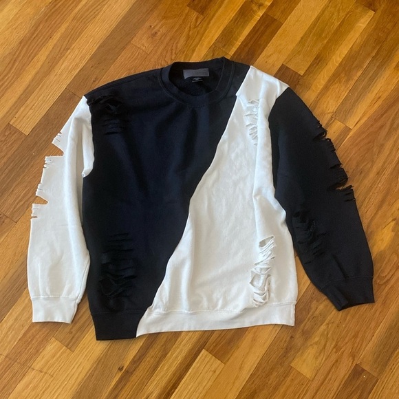 Carmar Women’s Black and White Distressed Sweatshirt Size S - Picture 1 of 8